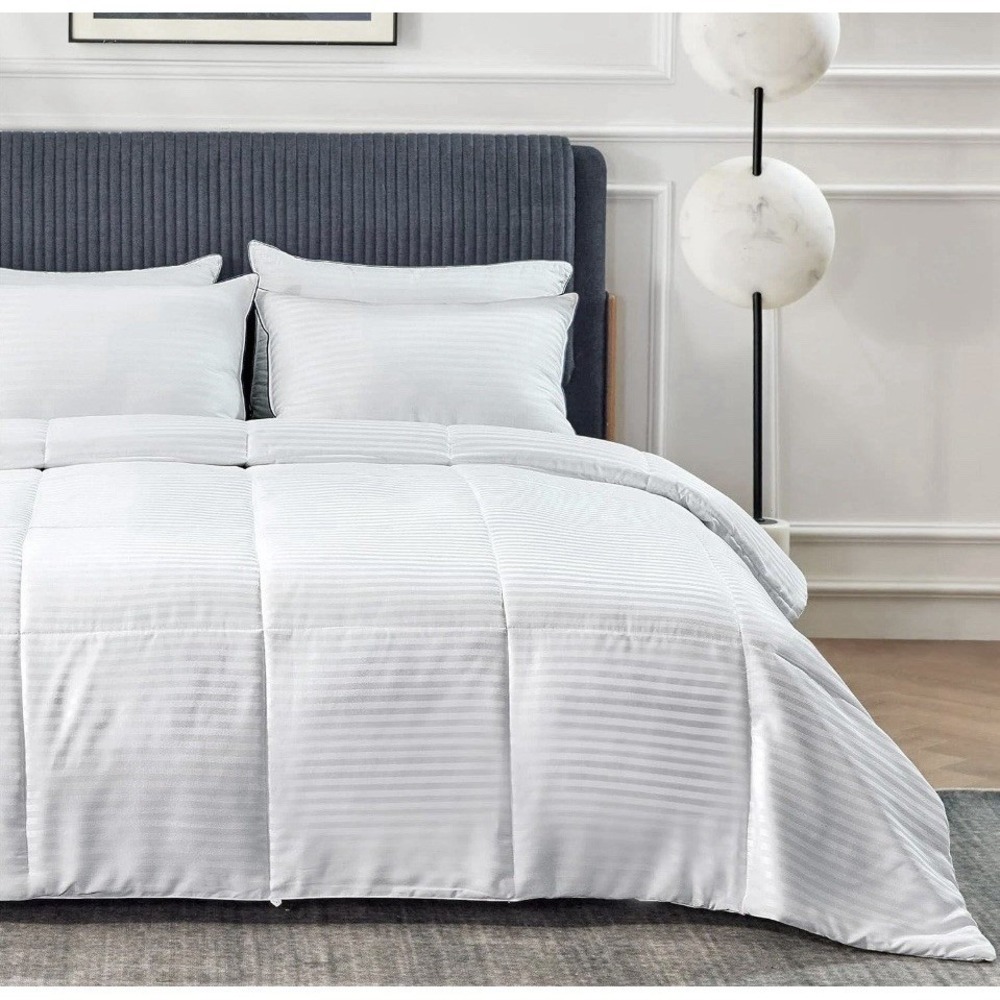 Bedsure Duvet Insert Queen Size Lightweight Quilt 8 Tab Down Alternative 88x88"